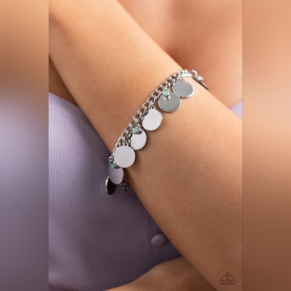 paparazzi Jewelry - Dreamy Discs Bracelet